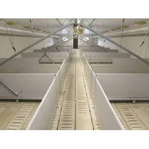 Liquid feeding pen wall