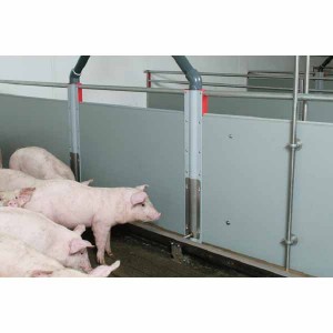 Liquid feeding pen wall